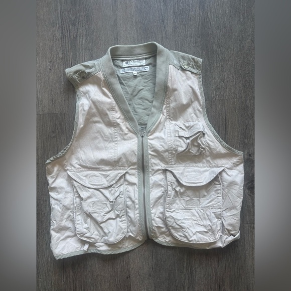 Columbia Light Tan Outdoor Vest - Picture 1 of 7